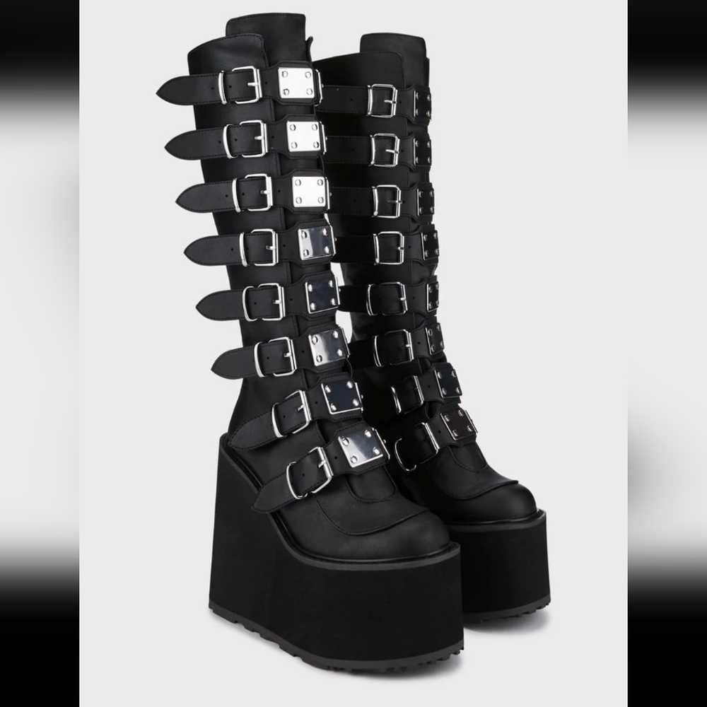 Demonia Trinity Boots